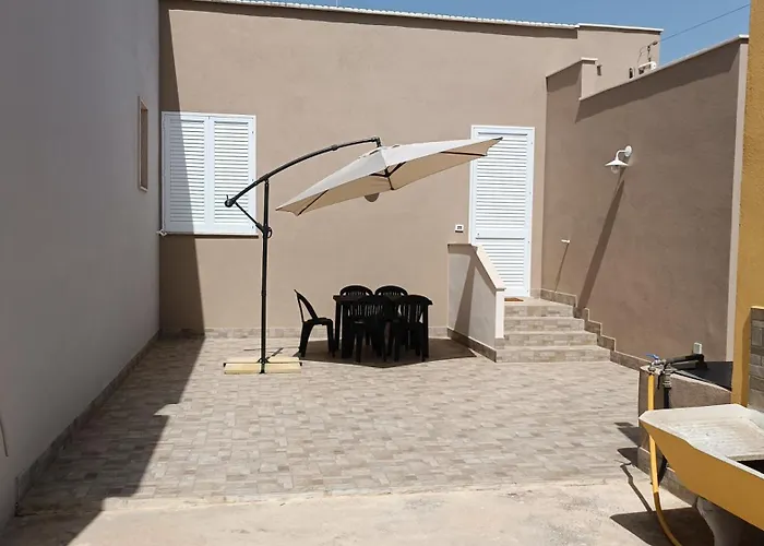 Scirocco E Maestrale 彼得罗西诺